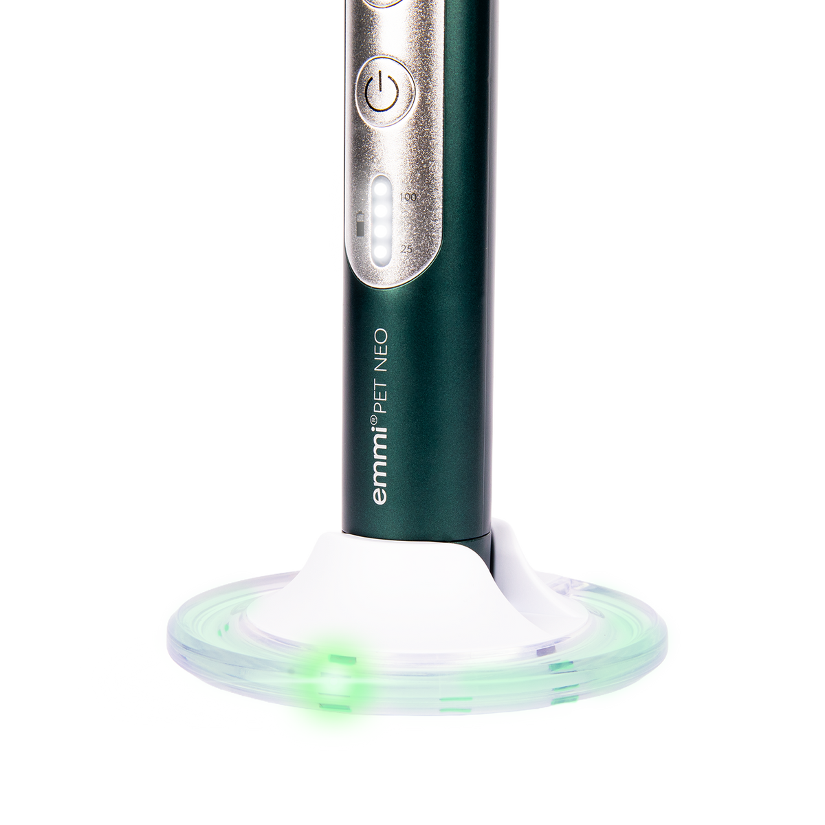 emmi-pet NEO in Ladestation